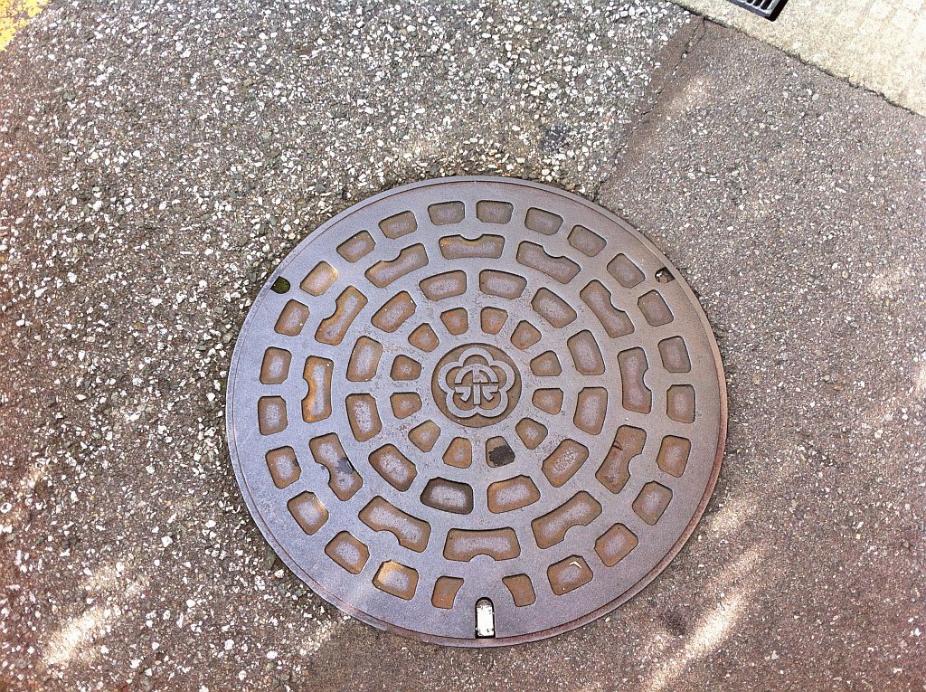 Manhole in Kanazawa City
