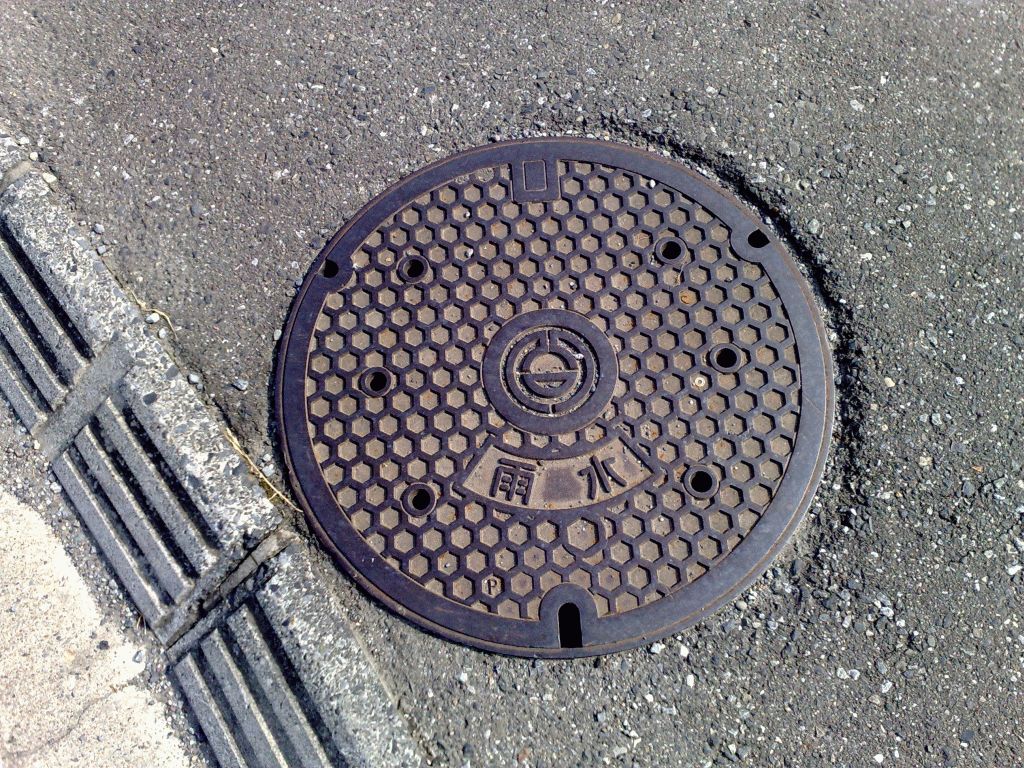 Manhole in Kumagaya city