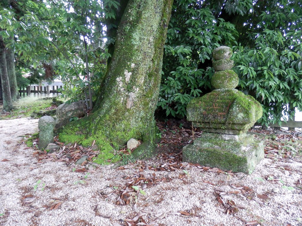 三重生神社