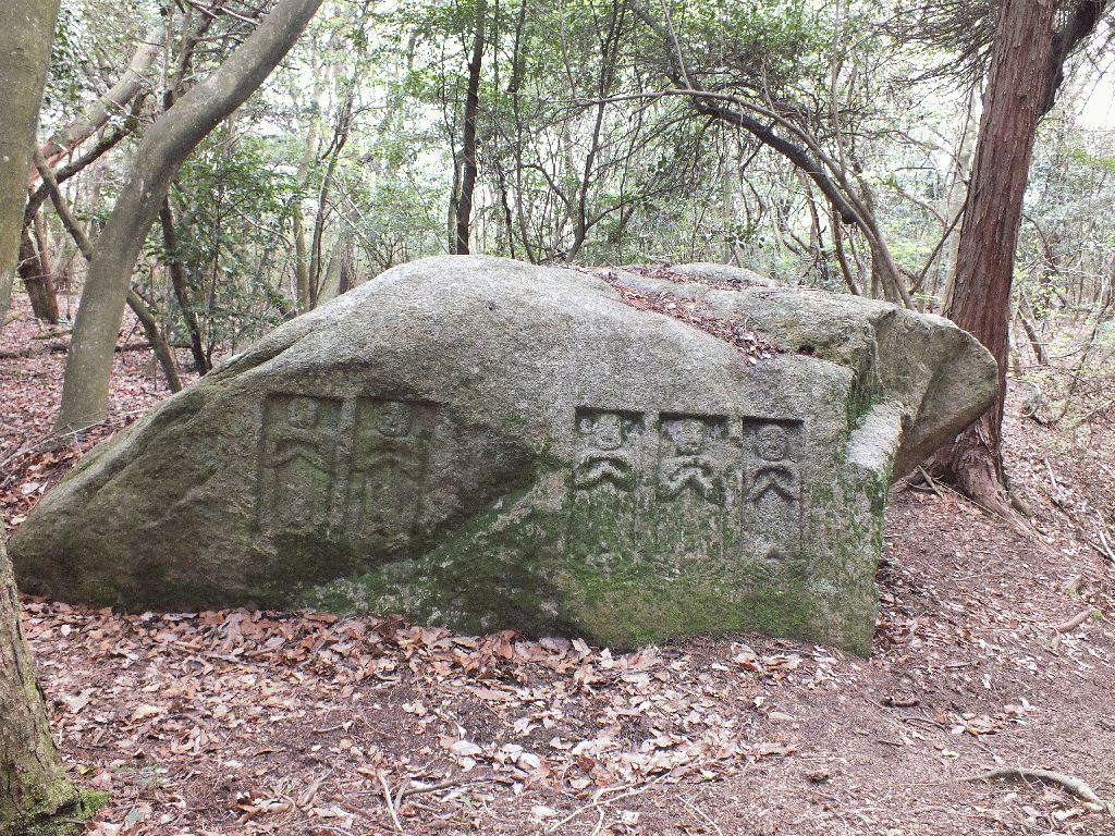 stone Buddhist images at the remains of Fukurinji temple