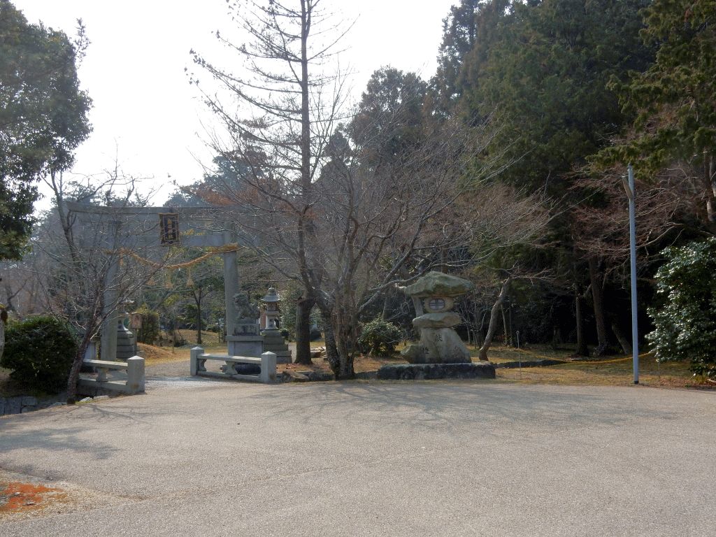 老蘇の森・奥石神社