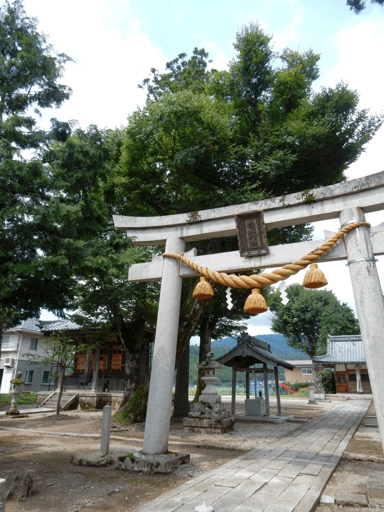持寺白山神社