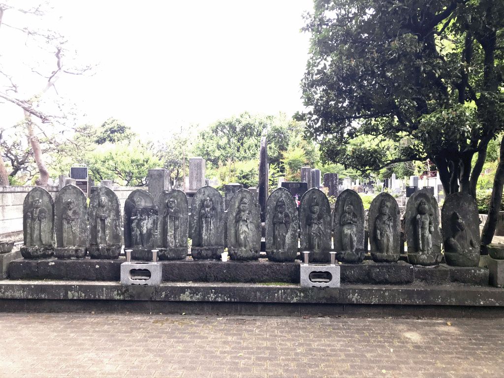 観泉寺墓地