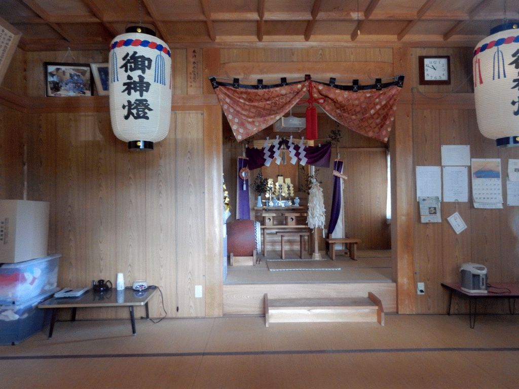板野町黒谷の山神社