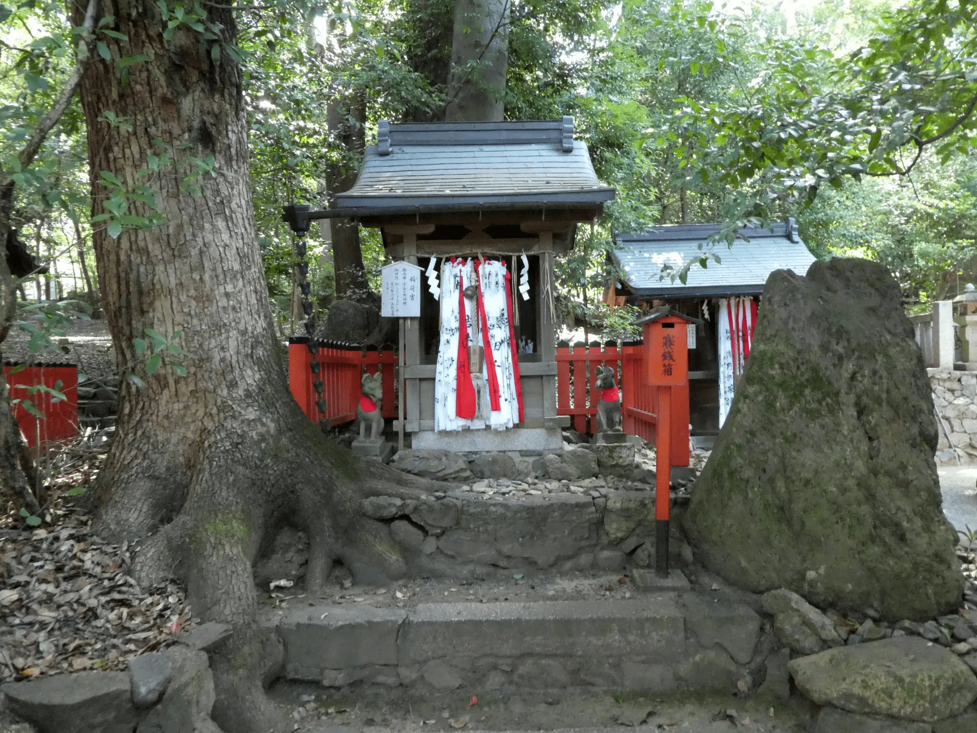 岩屋神社