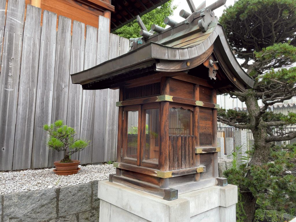 八劔神社の野神社